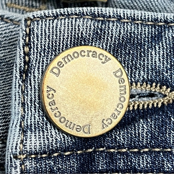 DEMOCRACY "AB" Technology size 10 Womens Raw Hem Blue Denim distressed Jeans - Picture 6 of 16